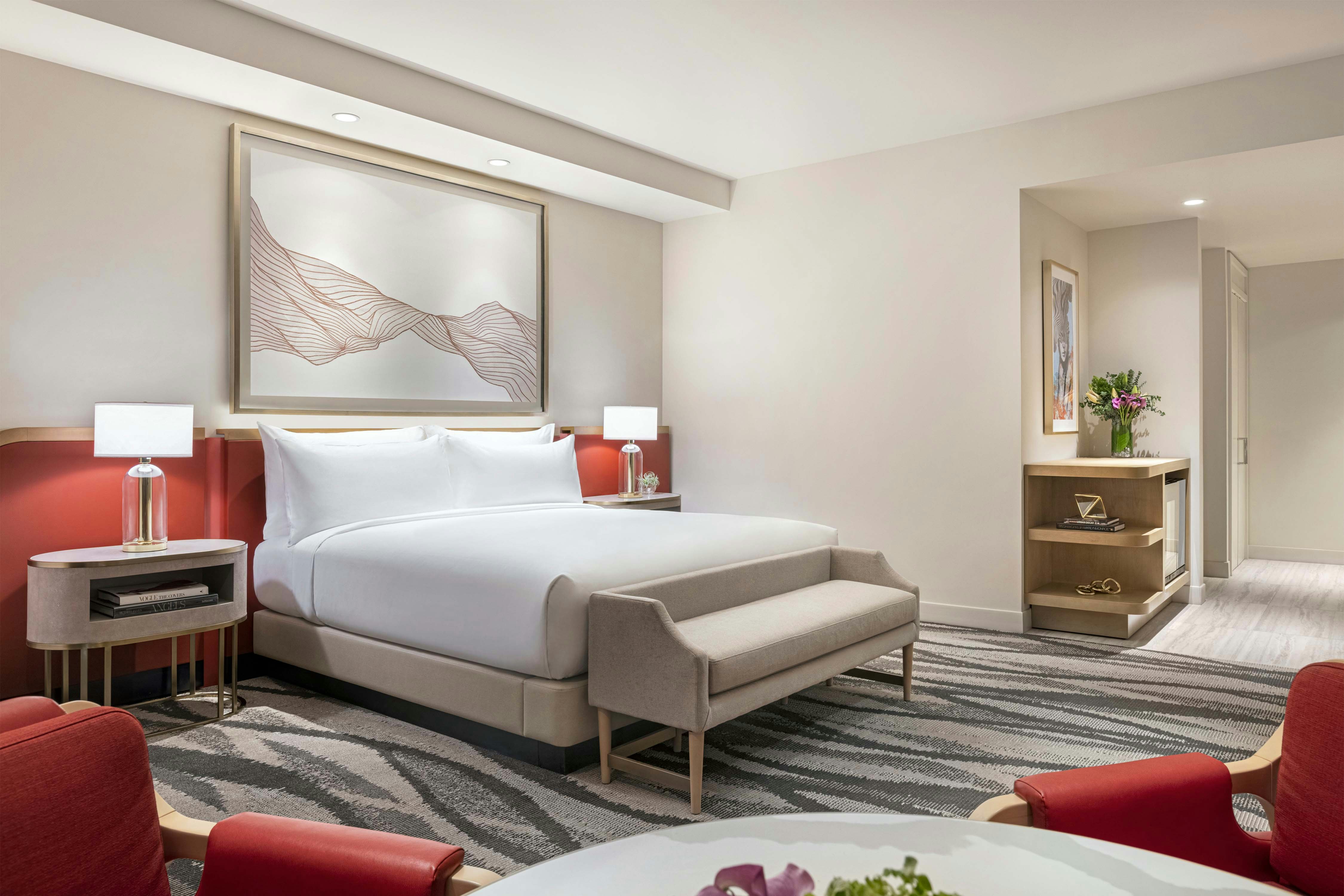 PREMIUM, KING BED