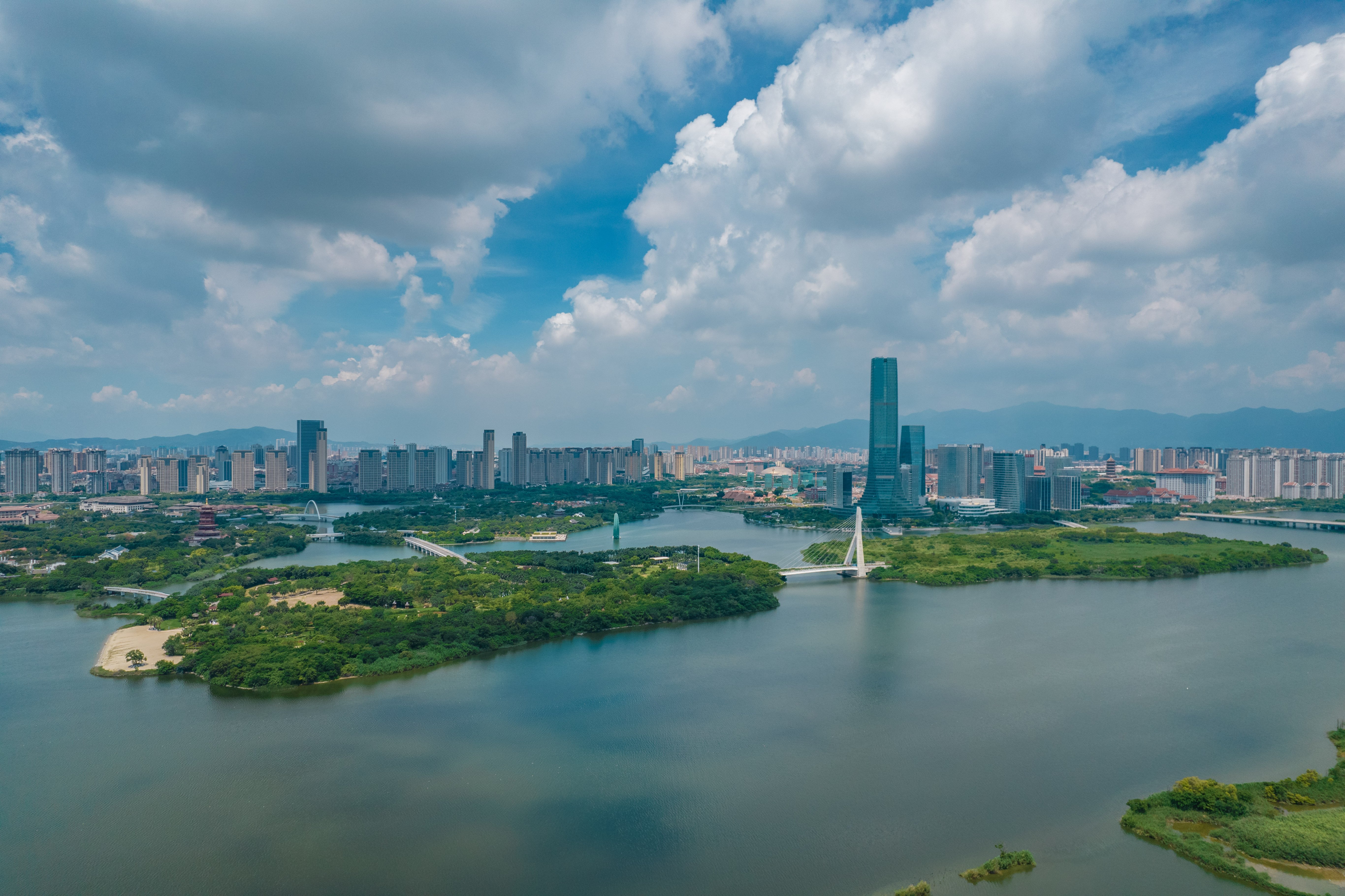 Crowne Plaza Xiamen Jimei, An Ihg Hotel 67/77