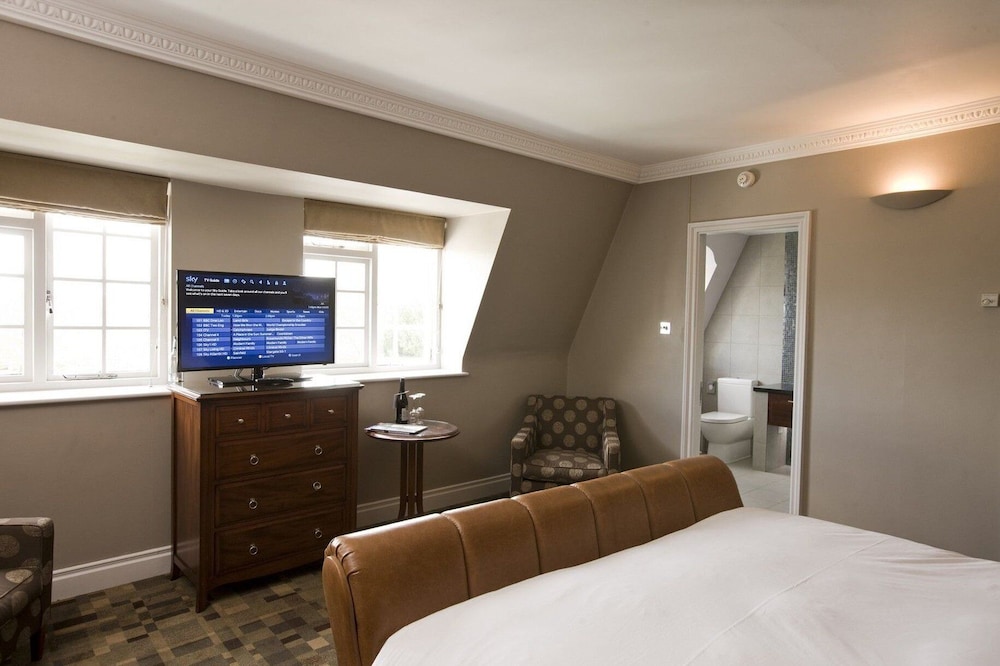 DELUXE, DOUBLE BED, PARK VIEW