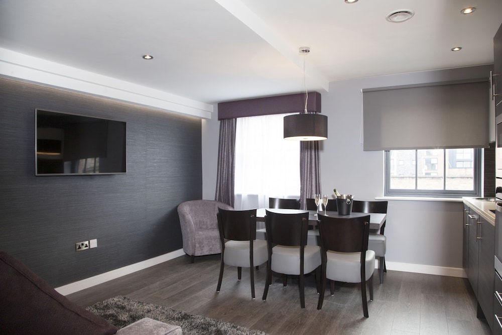 Epic Aparthotel Duke Street 40/50