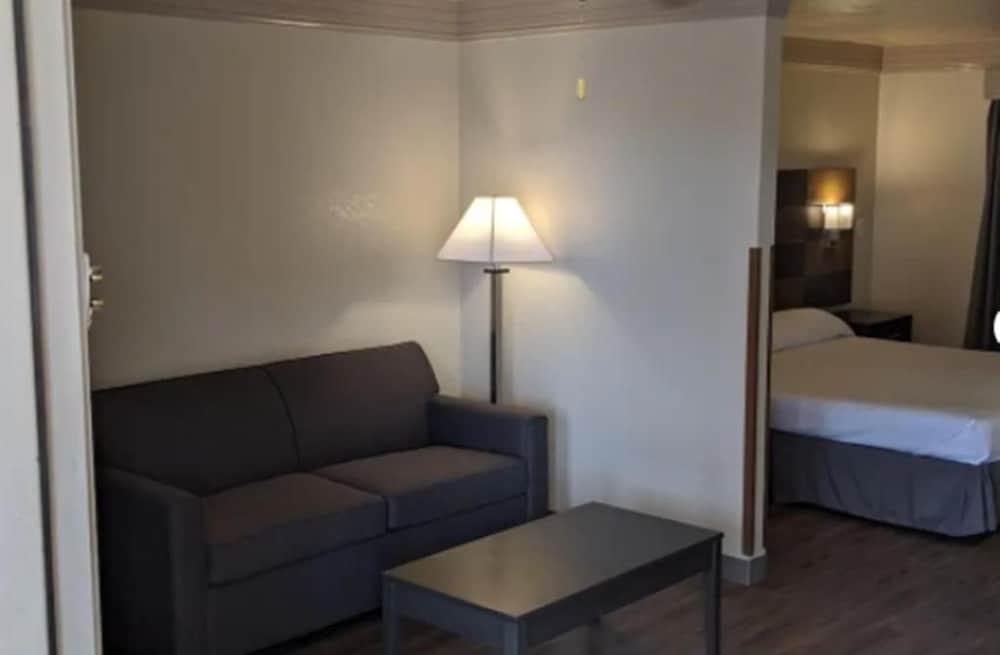 Atrium Inn Fort Stockton 9/21