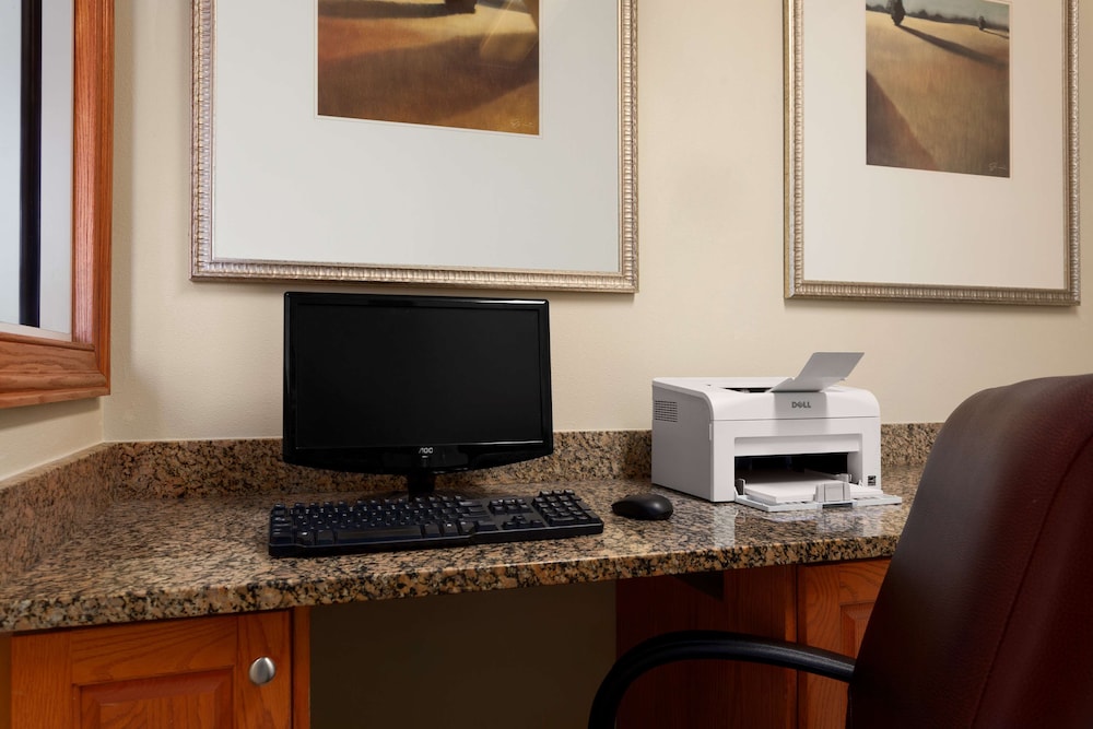 Country Inn and Suites by Radisson Tifton GA 22/23