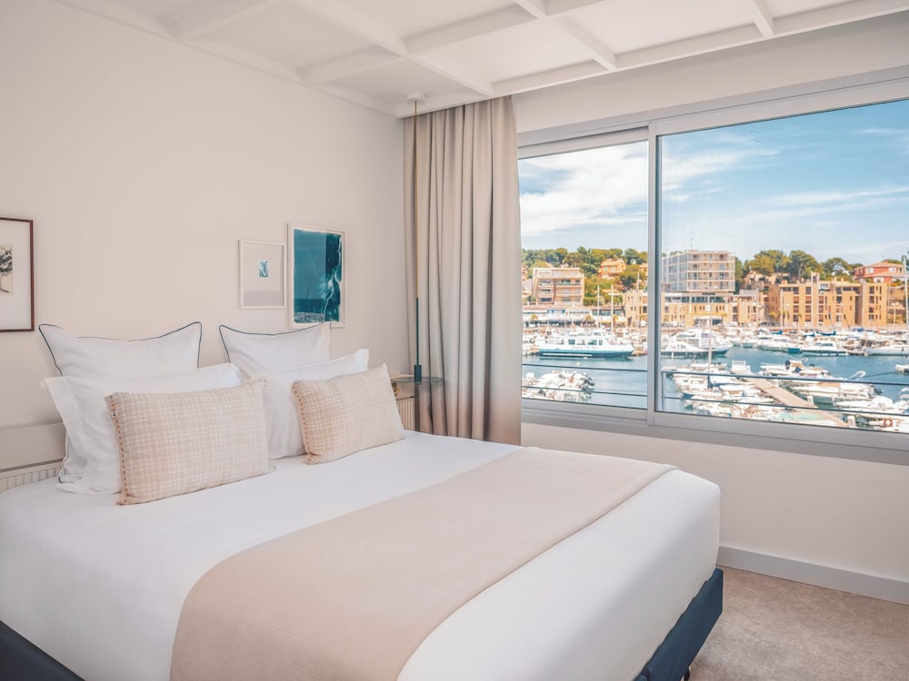 Bleu Hotel & Spa by Germain Collection 13/70