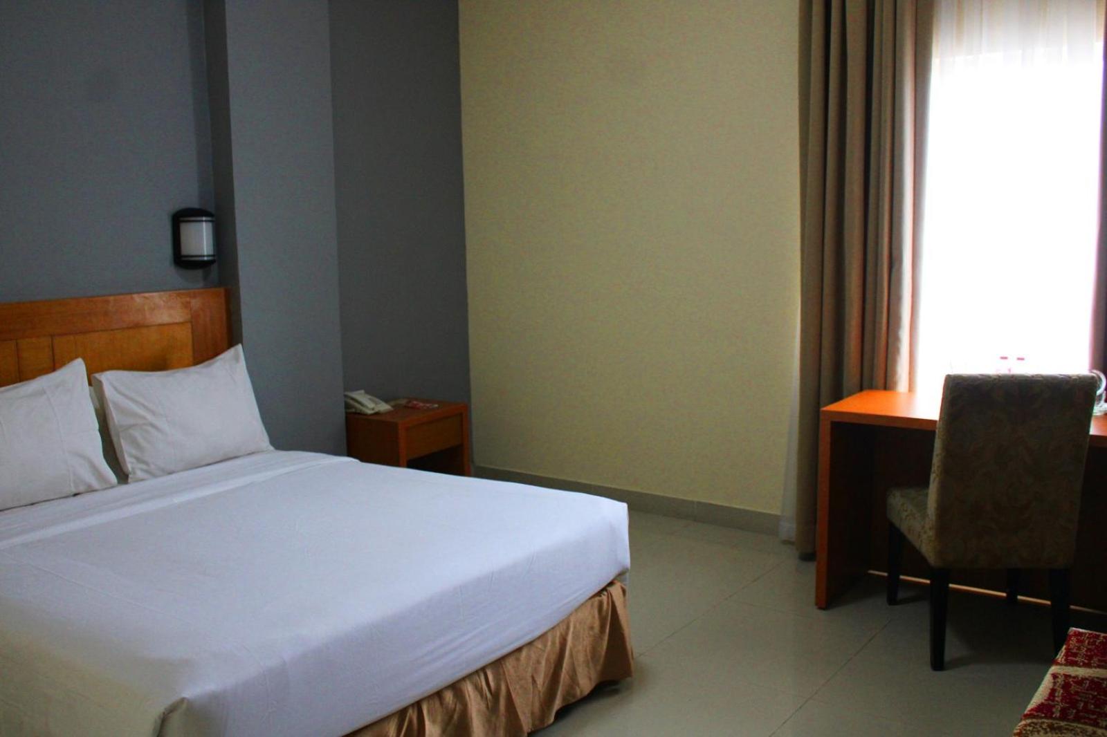 Maleosan Inn manado 10/28