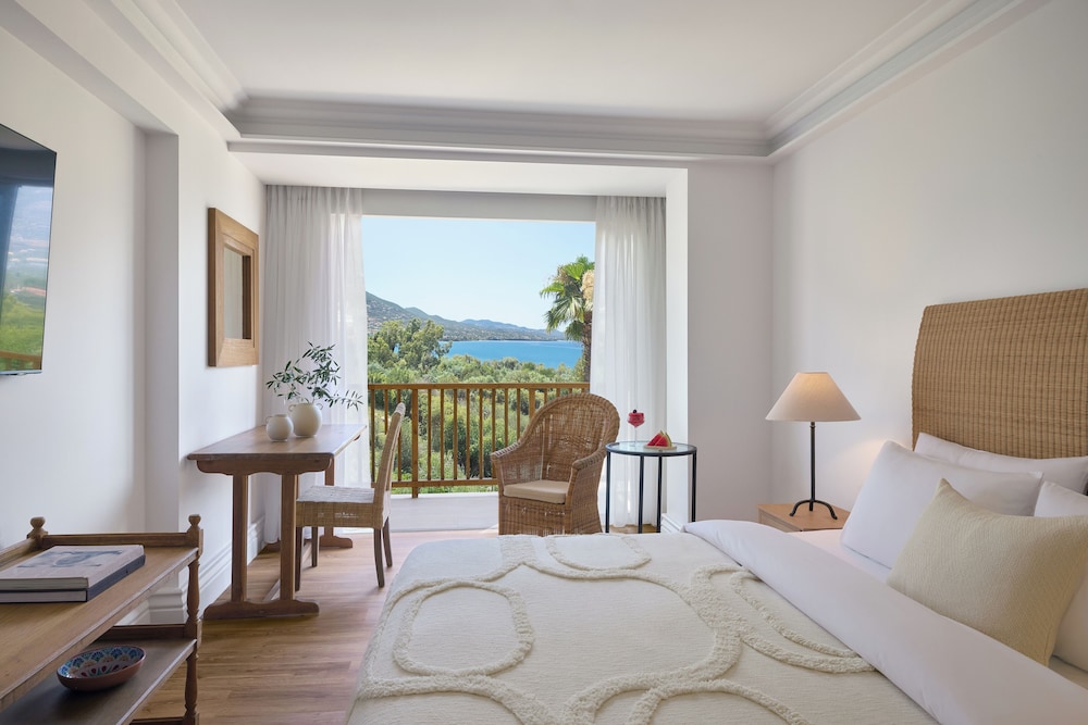 Superior, Double Bed, Lateral Side Sea View