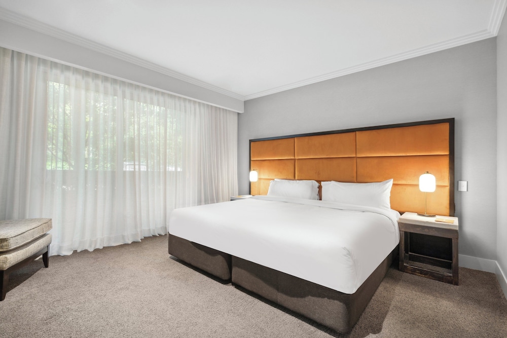 Highland, Family, King and Twin Beds