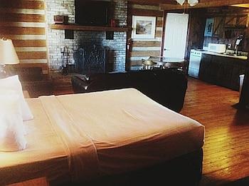 1.5 Bedrooms, Cabin