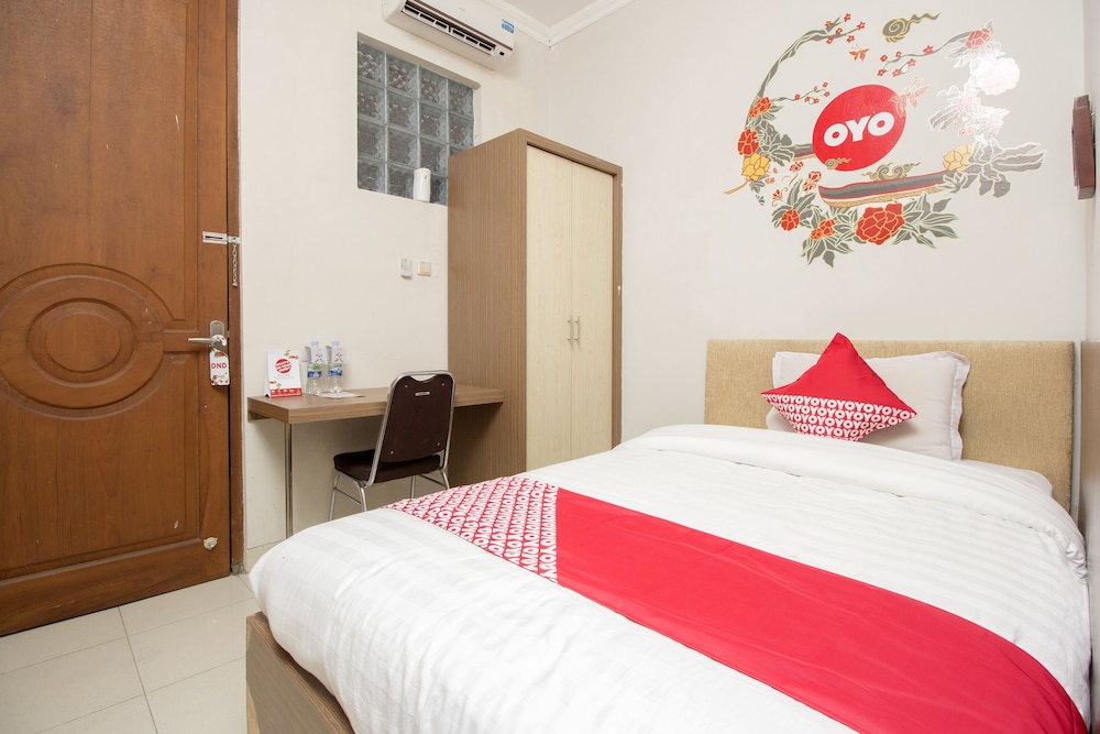 Collection O 1061 Aliya Homestay 10/41