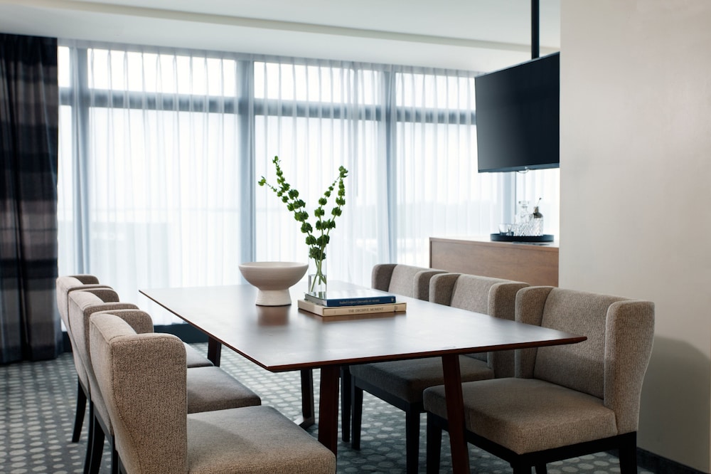 Kimpton Overland Hotel Atlanta Airport 43/80
