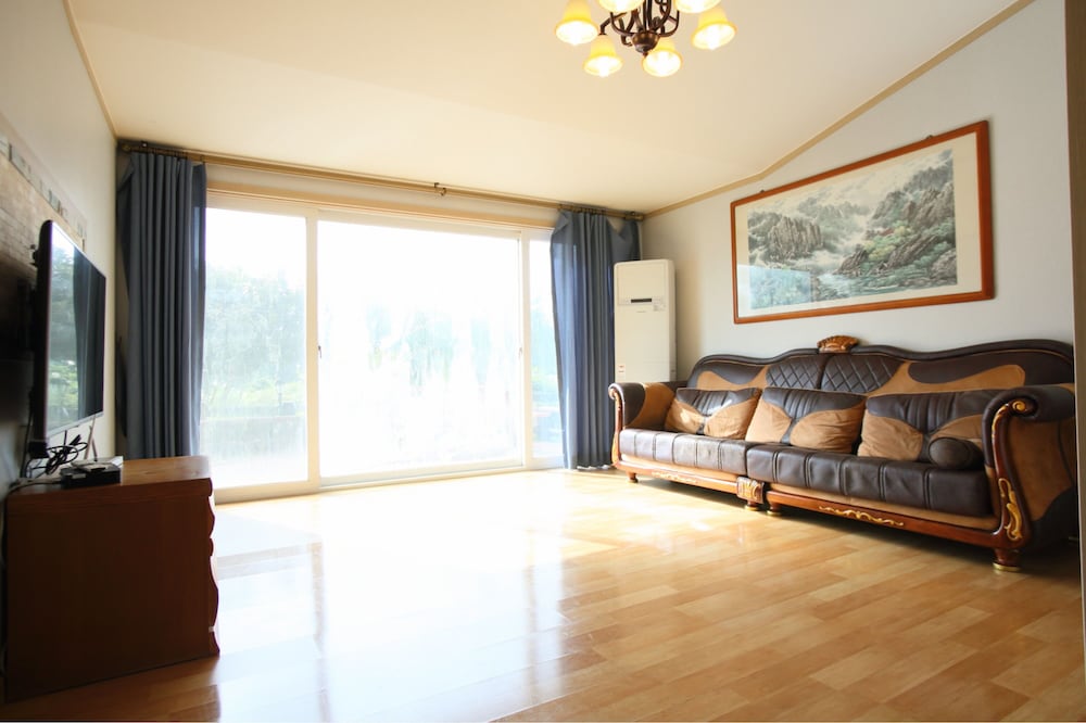 Blaze Resort Jeju 3/19