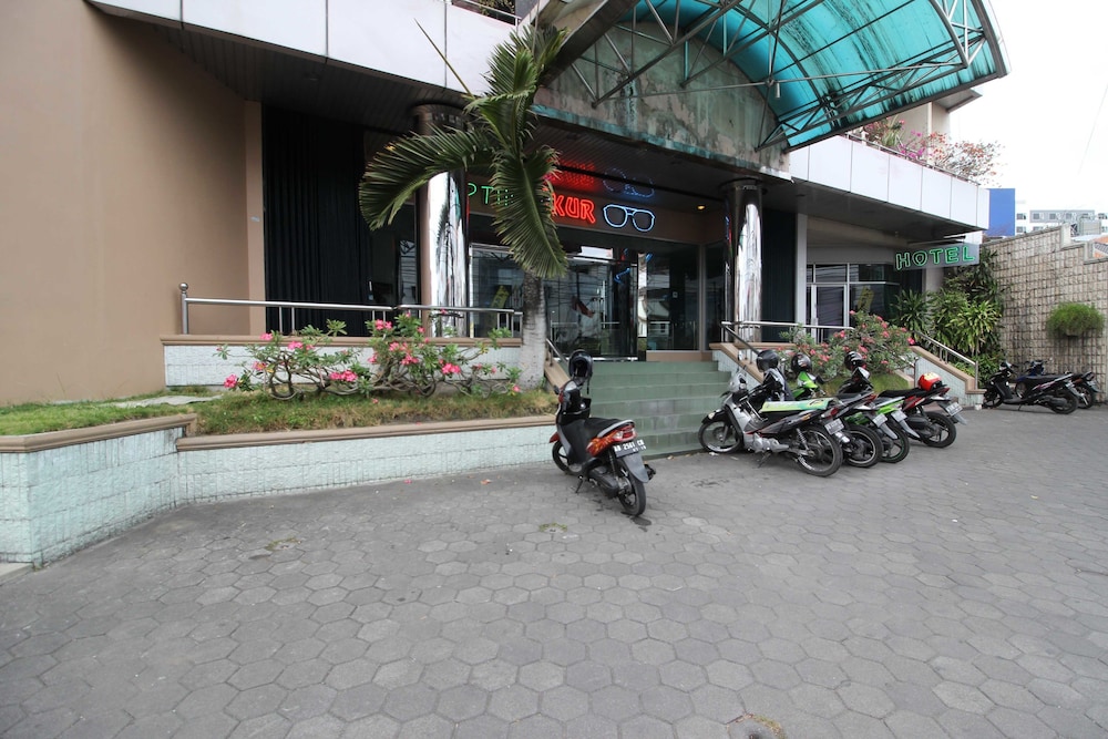 Akur Hotel Malioboro 14/18