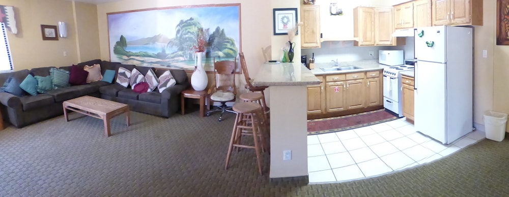 Coronada Inn and Suites 30/47