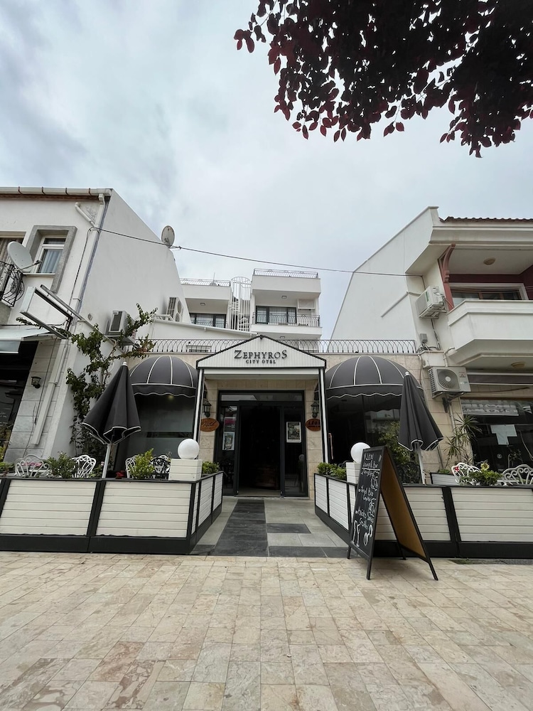 Zephyros City Otel 2/47