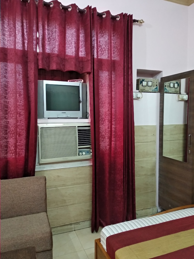 HOTEL PALACE 27/35