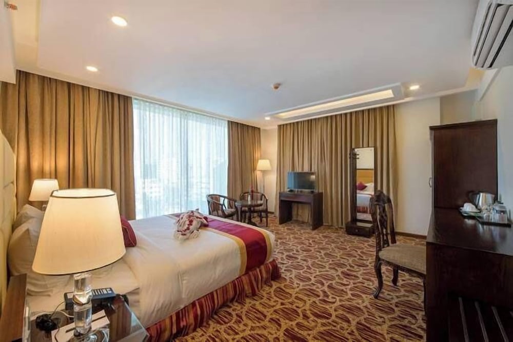 Grand Palace Hotel & Resorts Sylhet 30/60