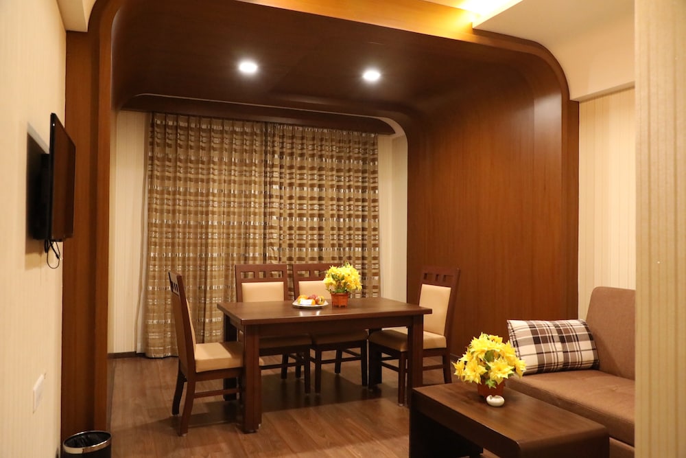 The Thangam Grand 22/24