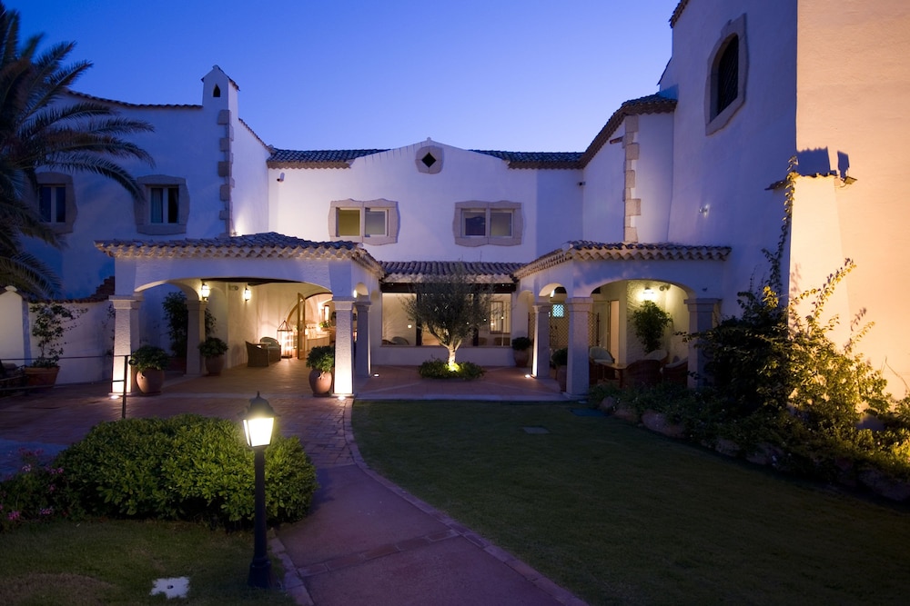 Colonna Grand Hotel Capo Testa 47/50