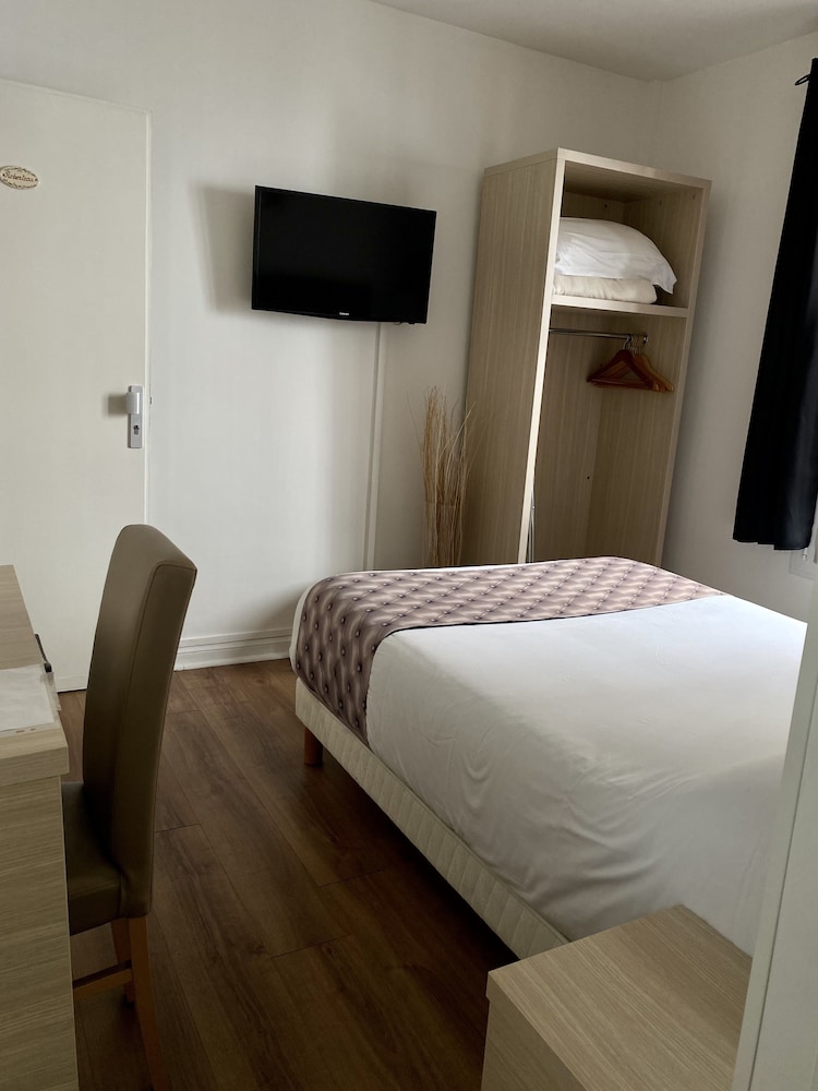 Hotel Lutetia 11/40