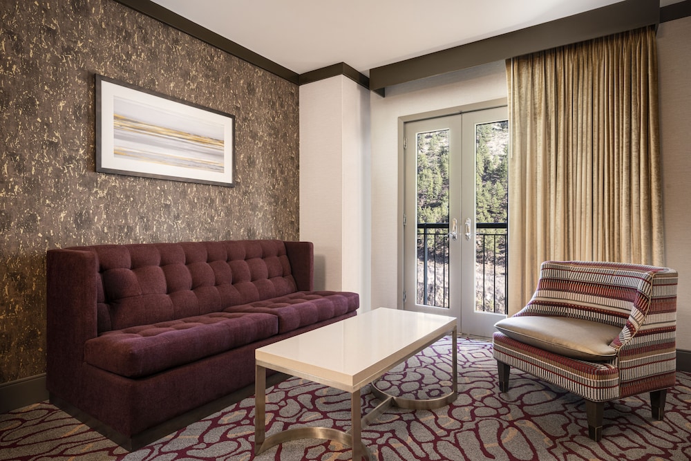 Horseshoe Black Hawk - A Caesars Rewards Destination 39/65