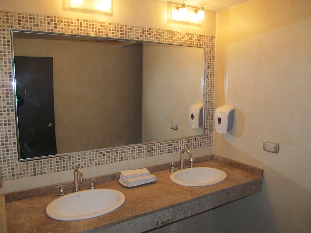 Premium Tower Suites 48/50
