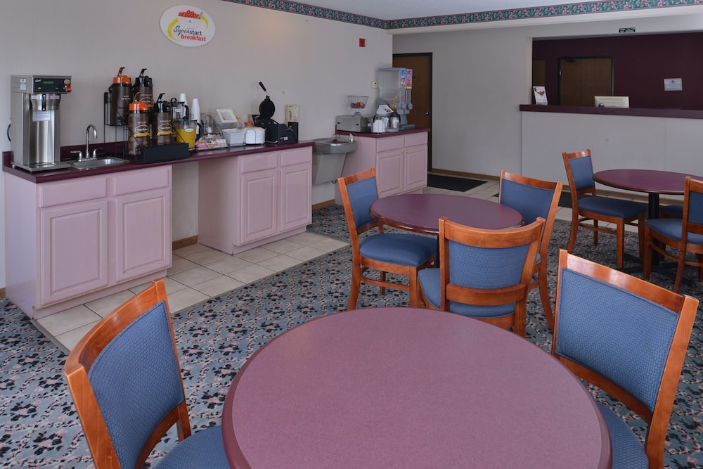 Americas Best Value Inn Wenona 28/32