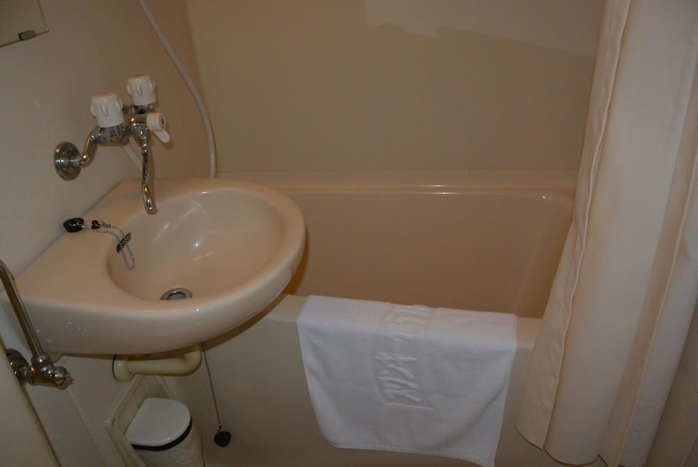 Swanky Hotel Otomo 34/36