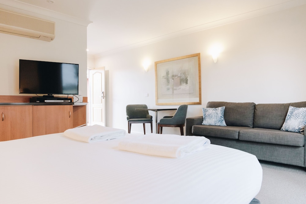 Rsl Club Motel 34/42