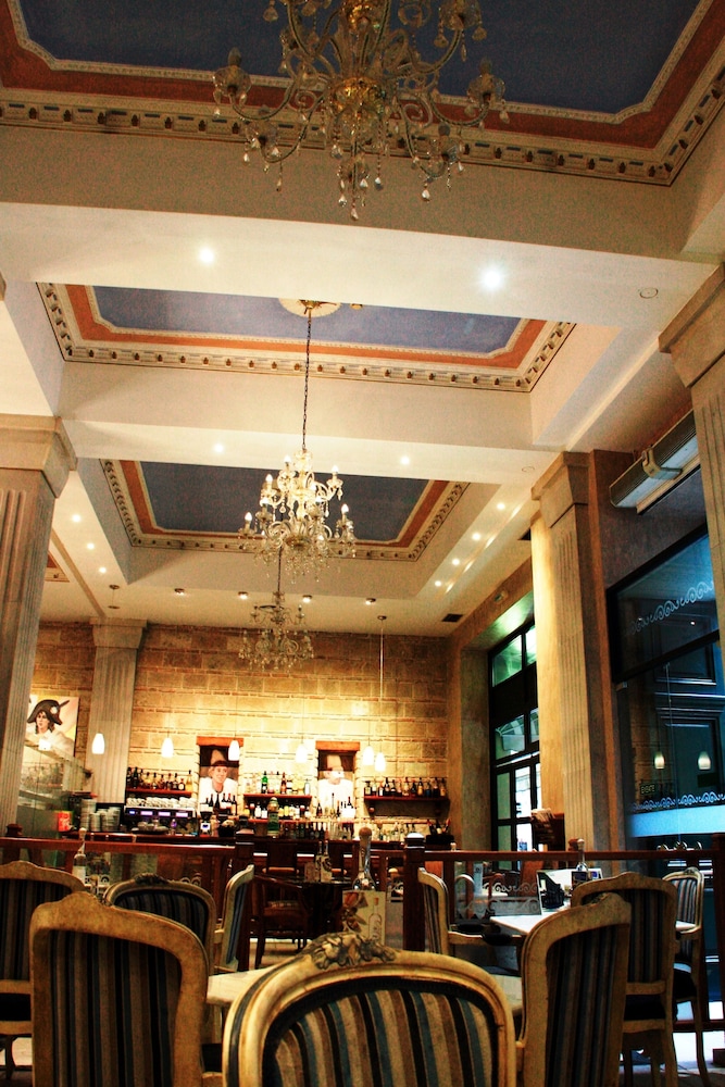 Byzantino Hotel 5/31
