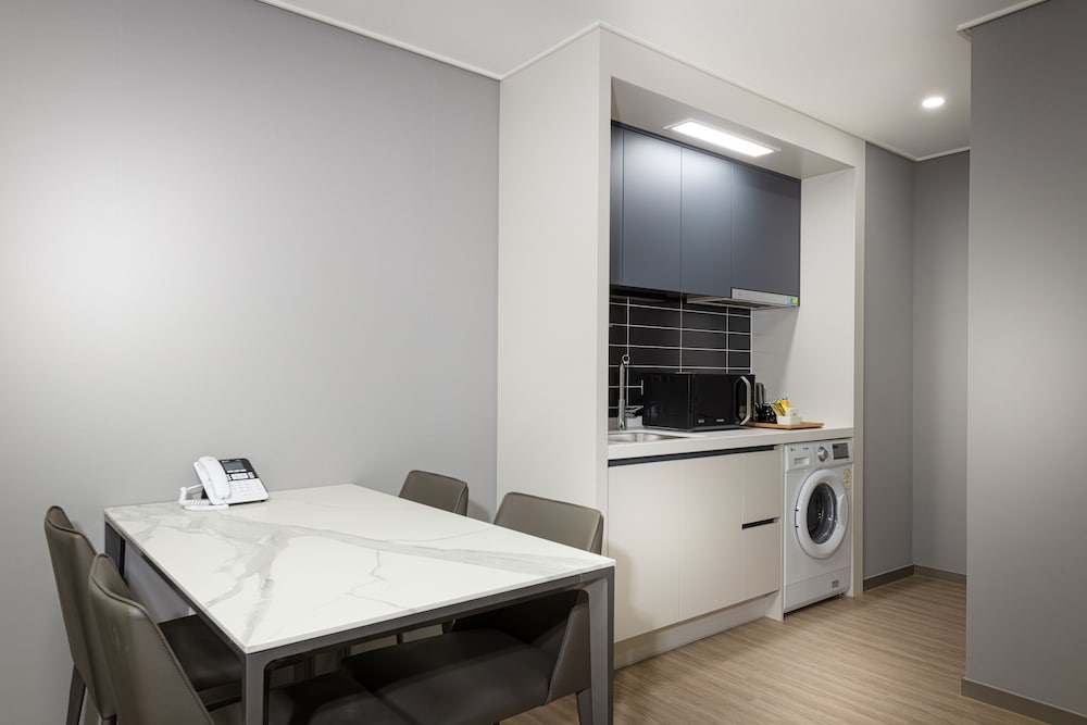 Sollago Myeongdong Hotel and Residence 29/50