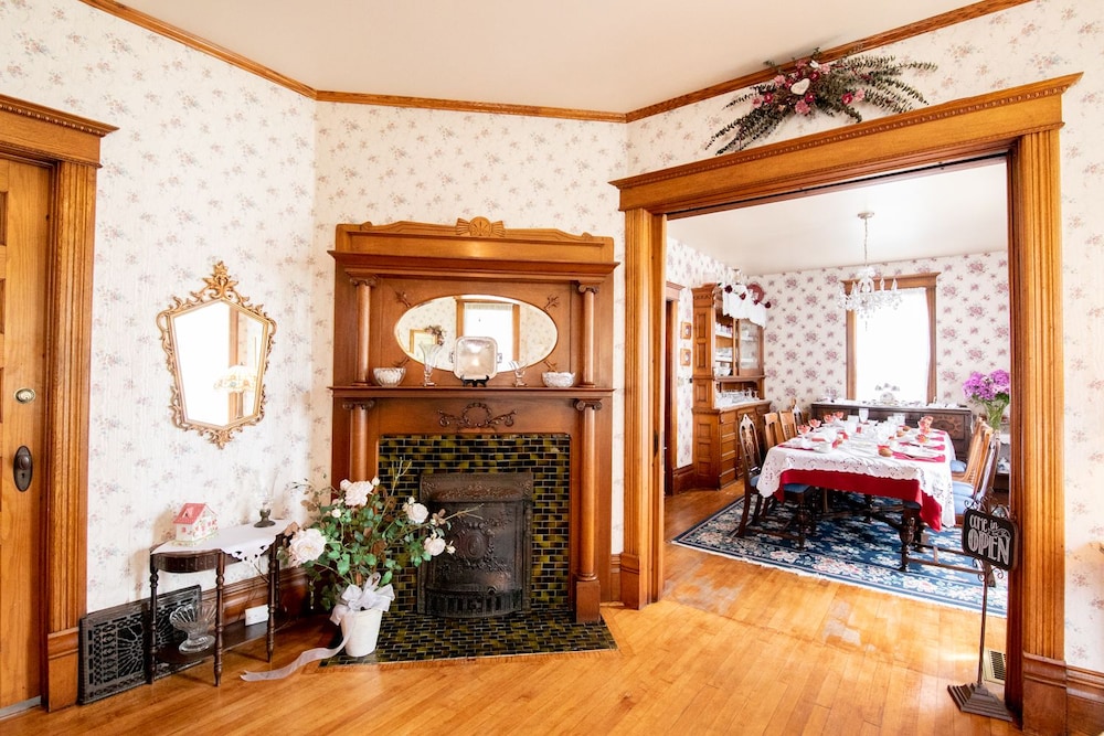 Garden Gate BnB 4/19