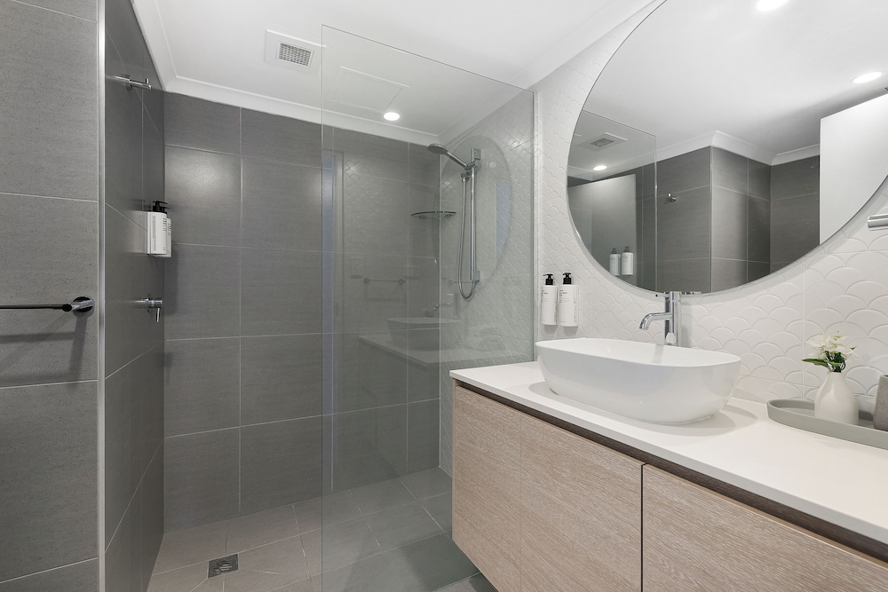 ULTIQA Beach Haven on Broadbeach 50/50