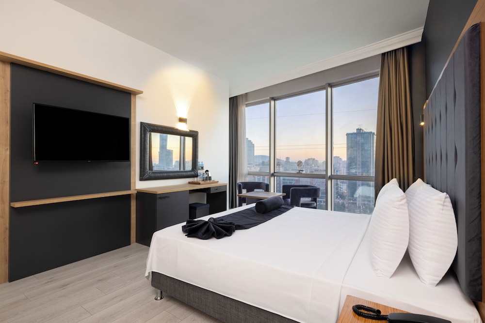 Asia Artemis Suite 10/50