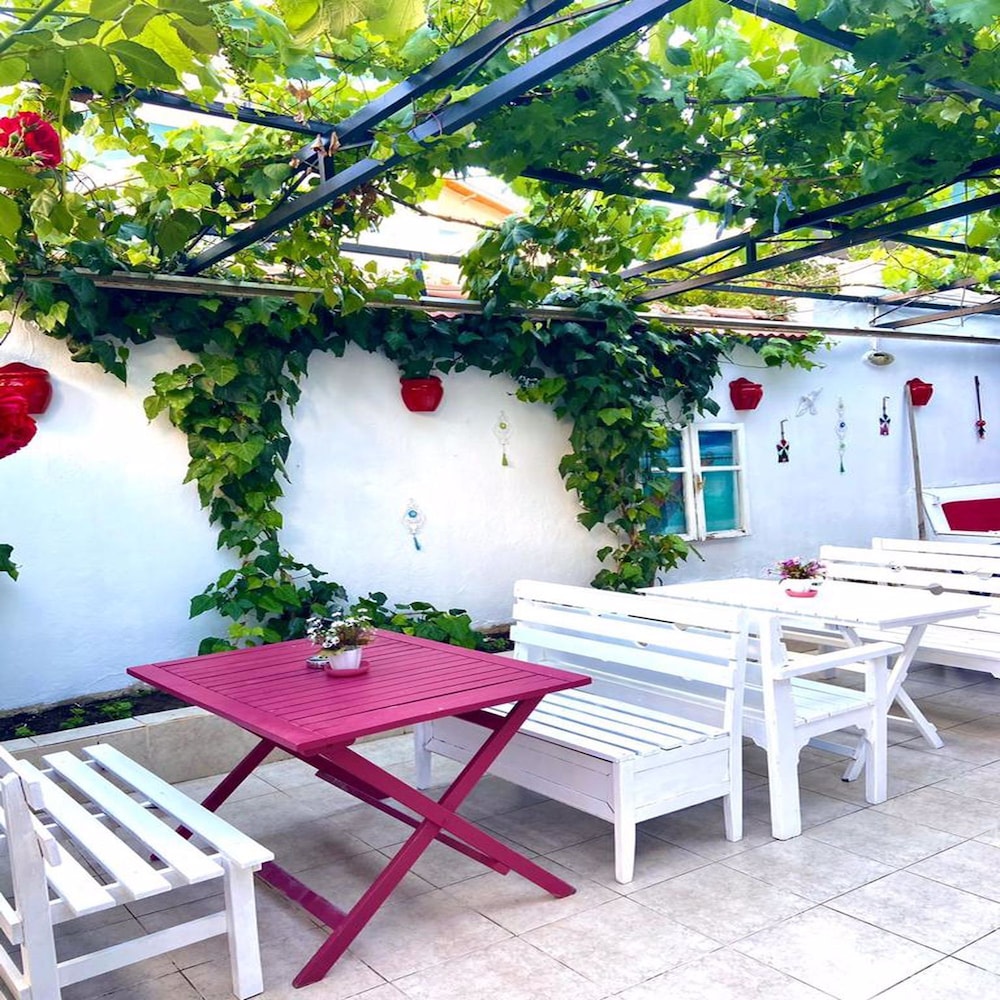 Nese Otel Cesme - Boutique Class 33/34