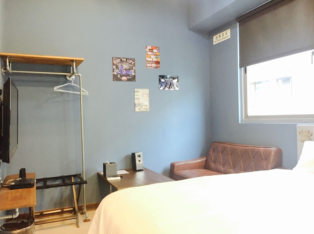Bear Hotel 18/41
