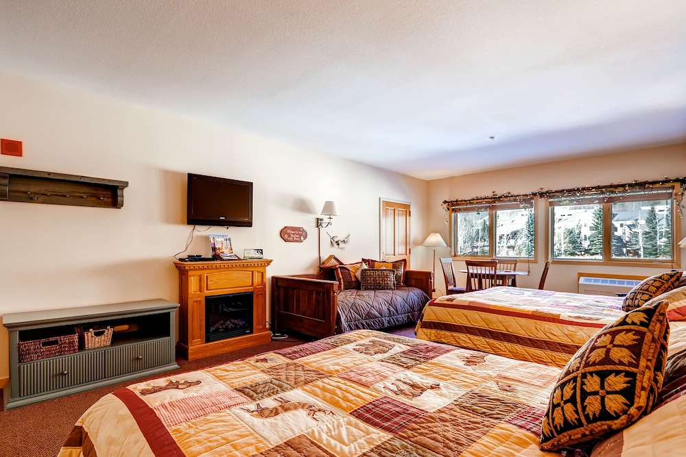 Gateway Mountain Lodge 29/75