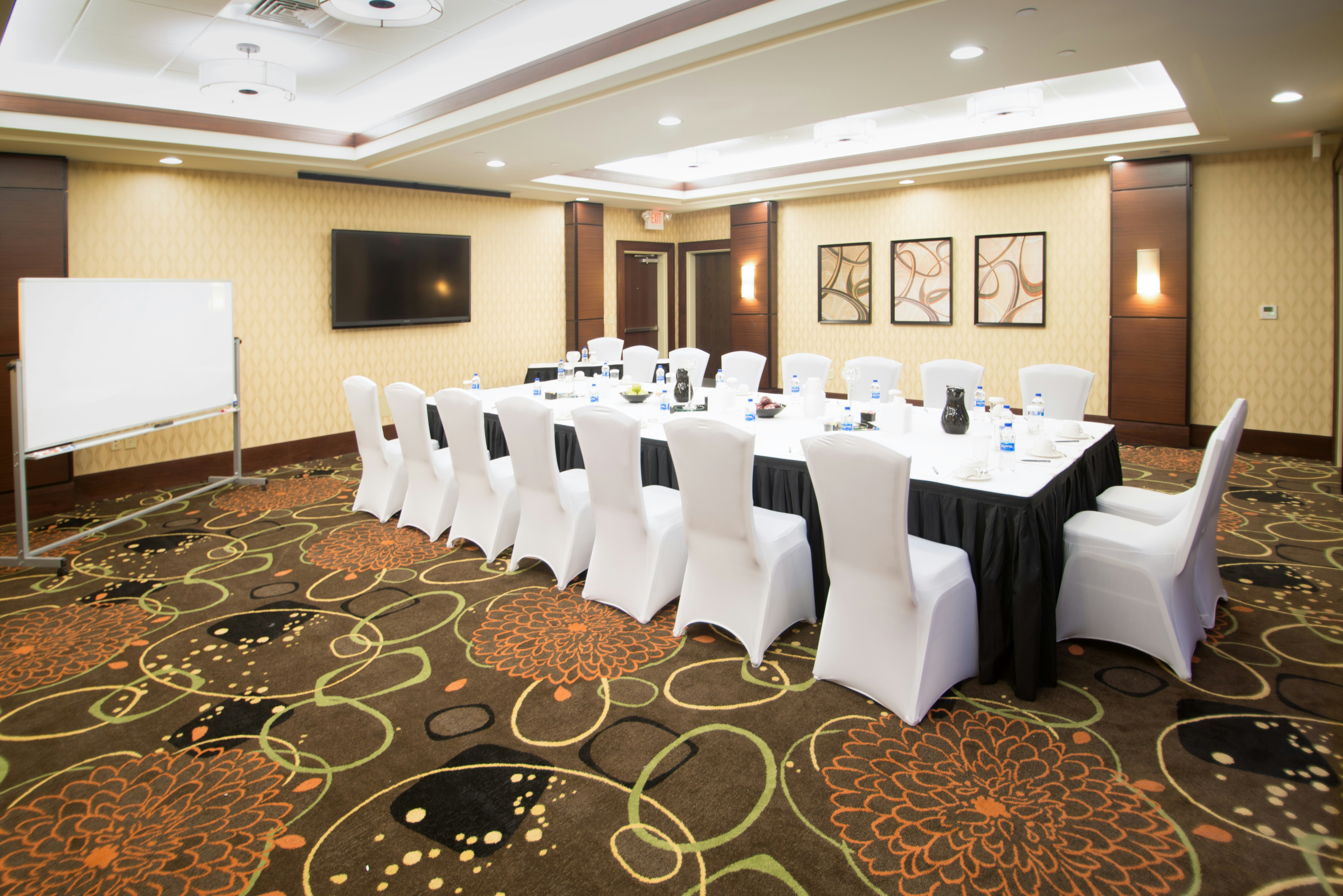 Embassy Suites by Hilton Fayetteville Fort Bragg 35/49
