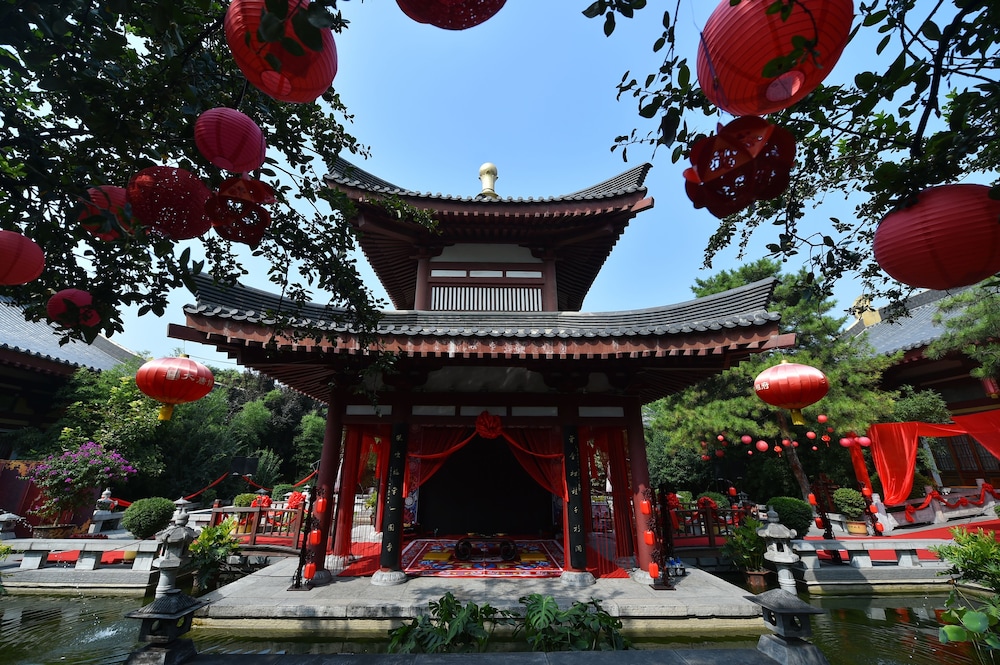 Tang Dynasty Art Garden Hotel 6/49
