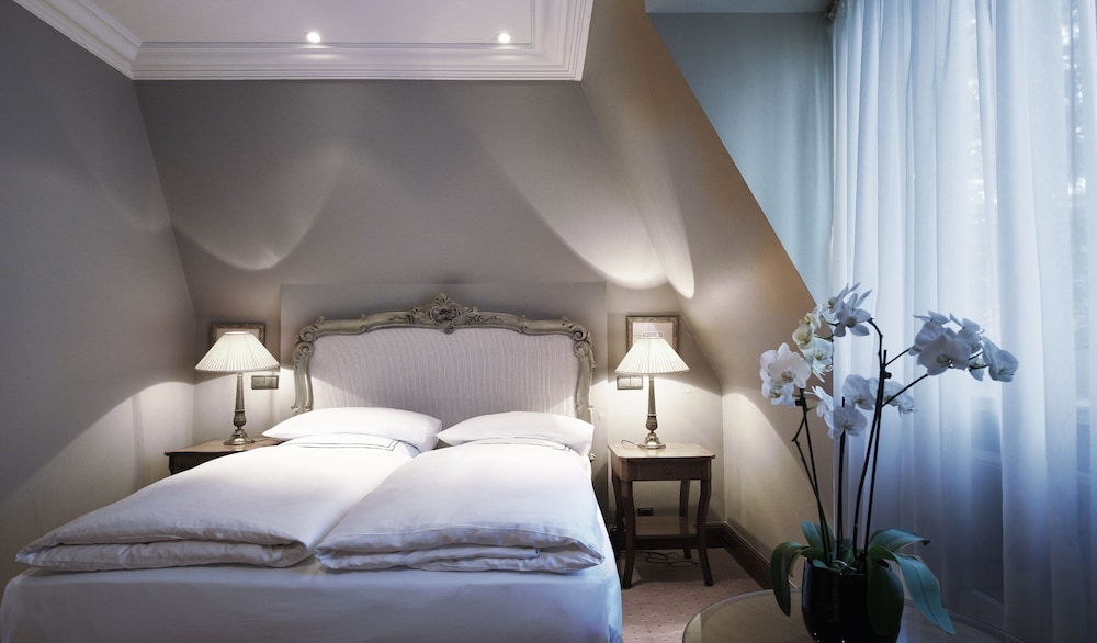 Schlosshotel Berlin 10/59