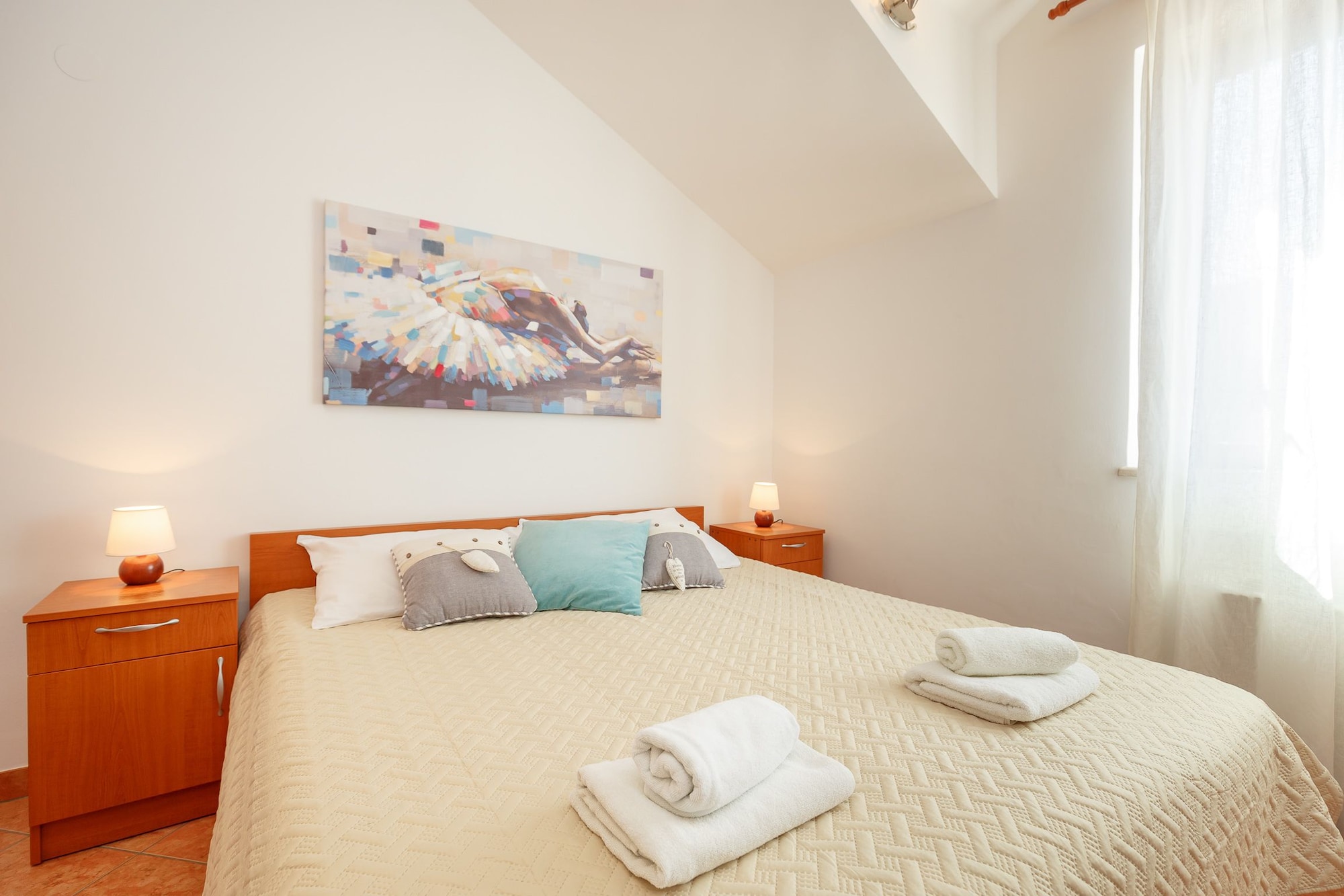 STUDIO, APARTMENT