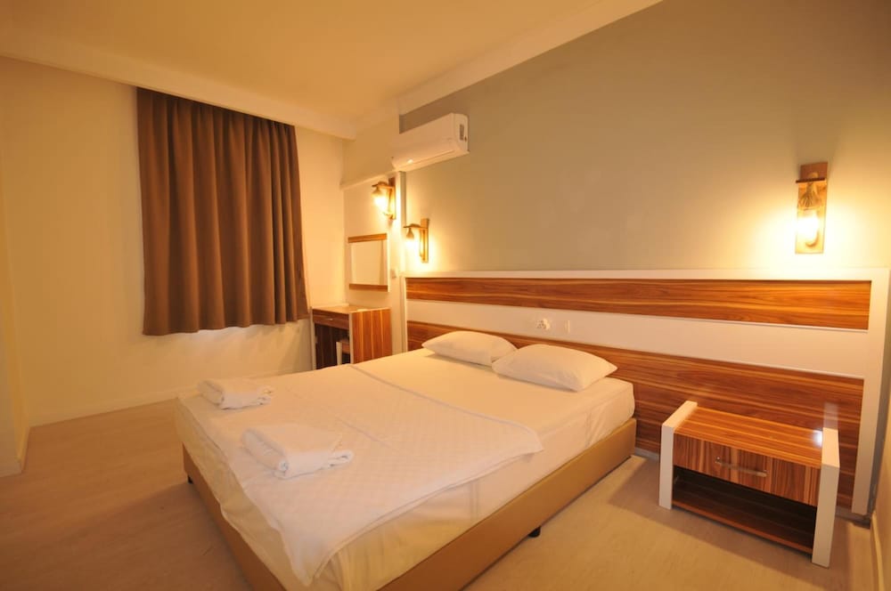 Isla Suite Hotel 10/46