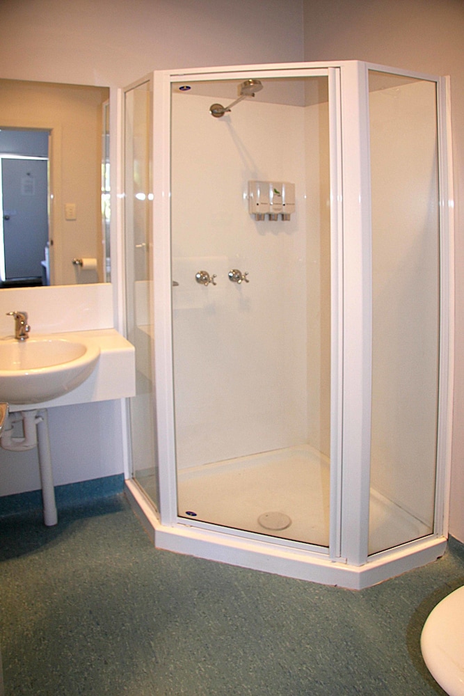 COMPACT, COMFORT, SMALL
