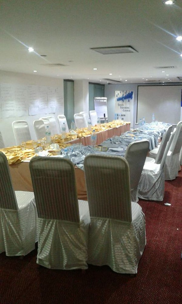 The Grand Inn Hotel 27/50