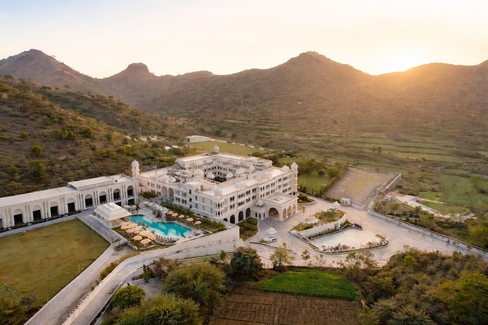 Wyndham Garden Udaipur Bhuwana 57/59