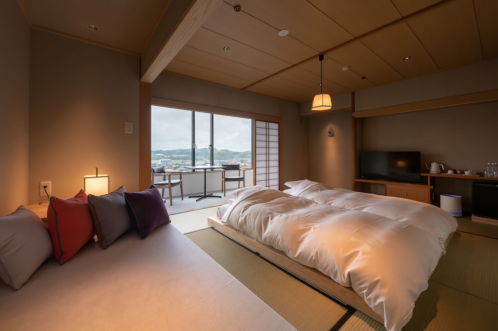 Japanese, Twin Beds, Indoor Bath