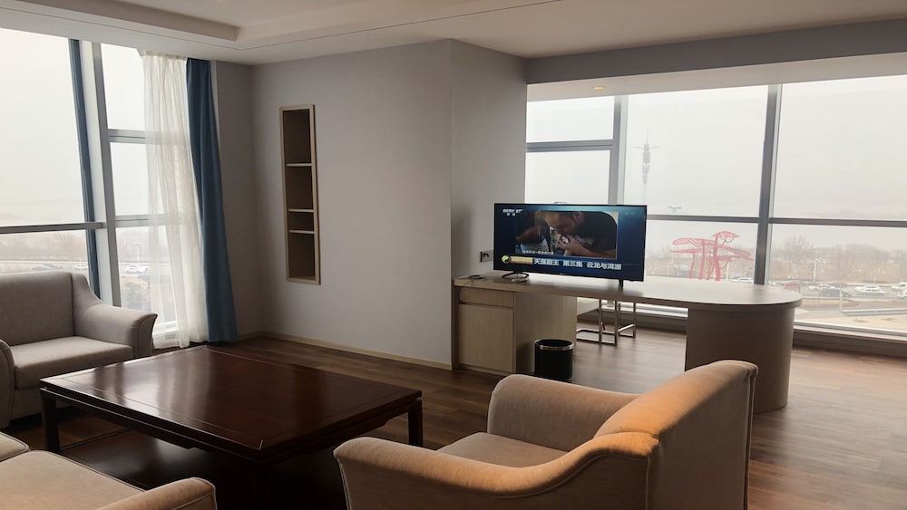 Holiday Inn Express LINYI RIVERSIDE 28/43