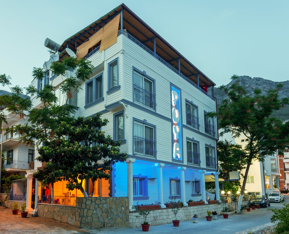 Puya Hotel 5/26
