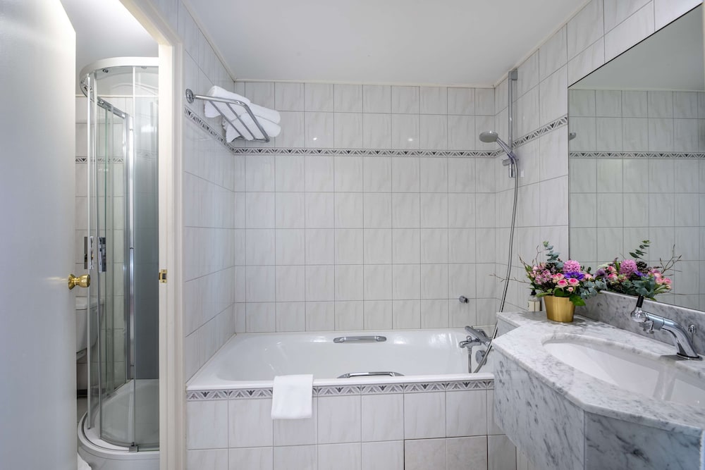 Best Western Grand Hotel De Bordeaux 3/41