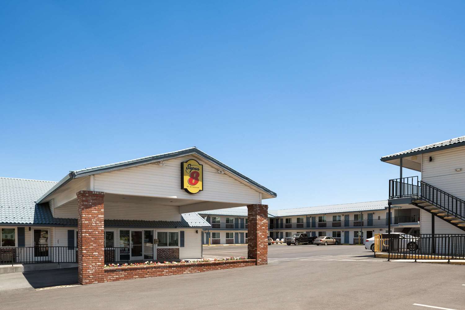 Super 8 by Wyndham Susanville 10/43