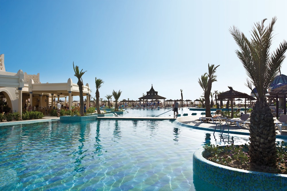 Hotel RIU Karamboa 45/50