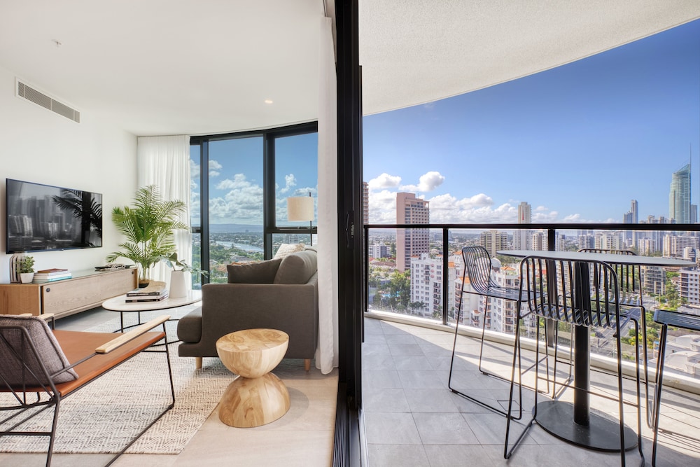 Vue Broadbeach 30/49